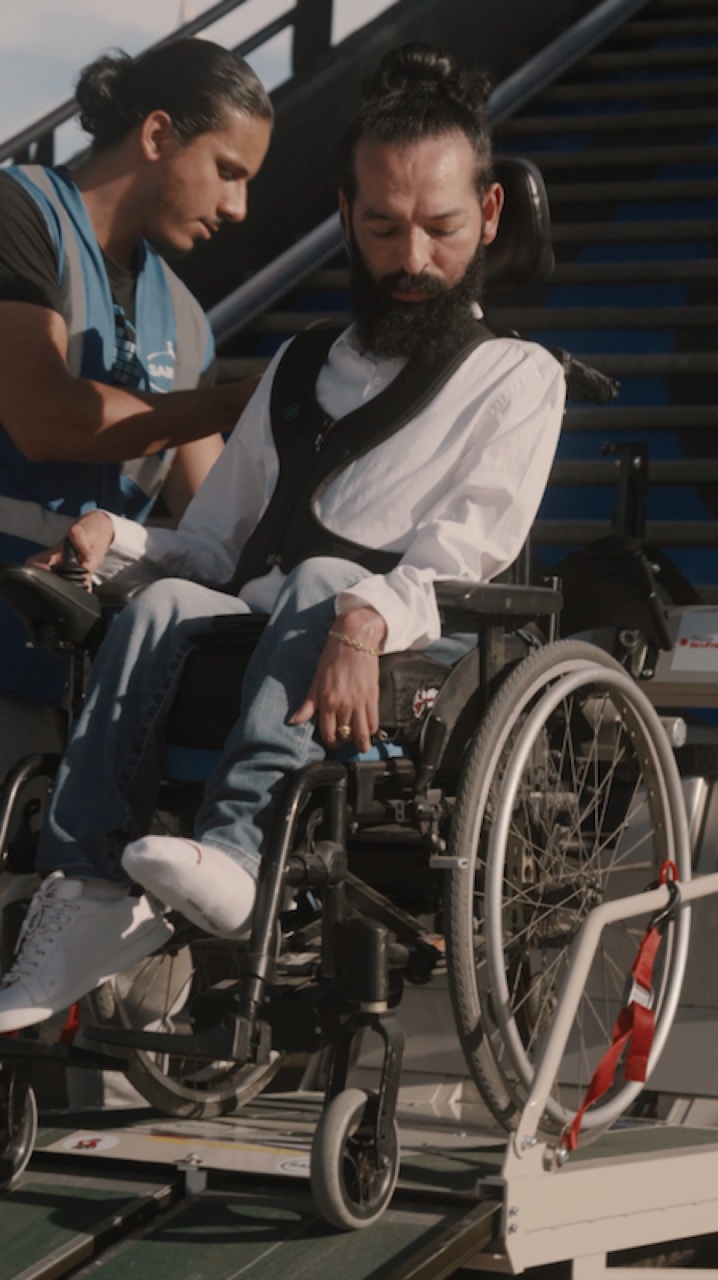 Flamme Paralympique Paris 2024 — Viral Media